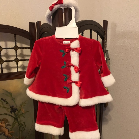 Infant Christmas Outfit - Picture 1 of 5